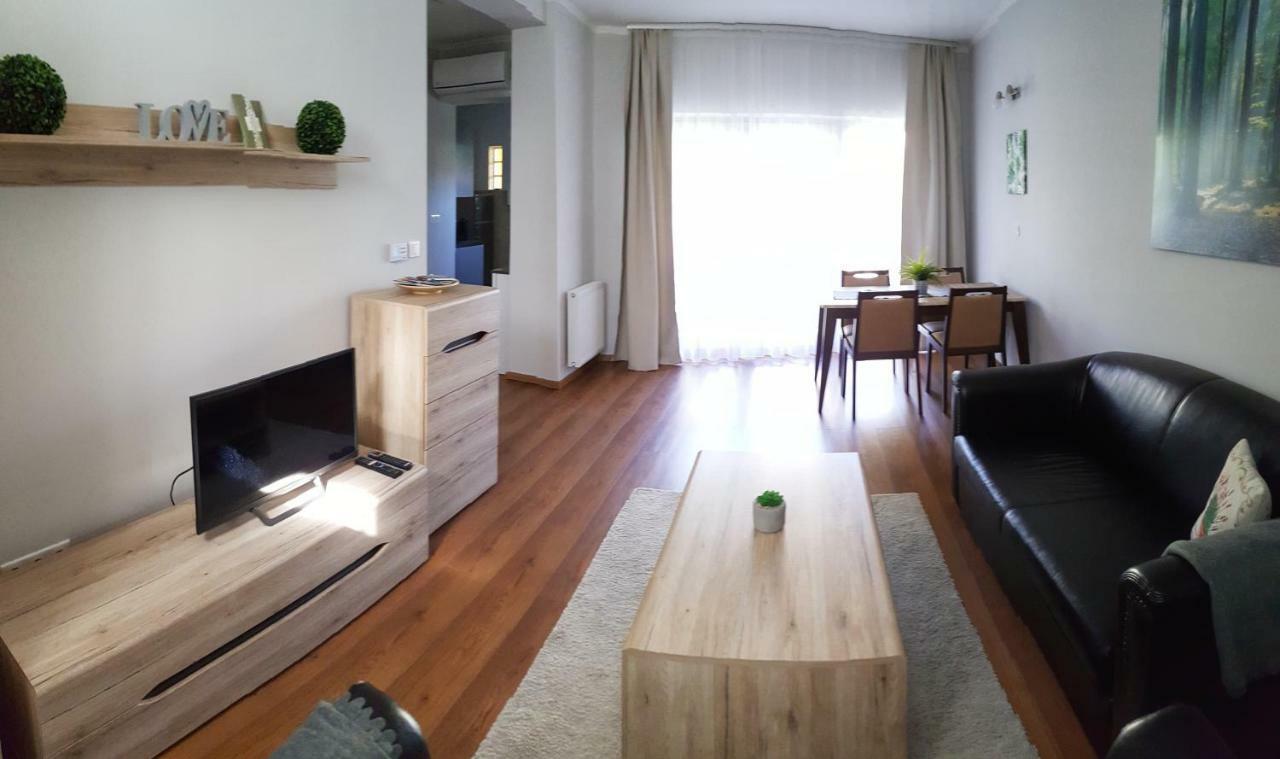 Gardenia Apartman Esztergom Buitenkant foto
